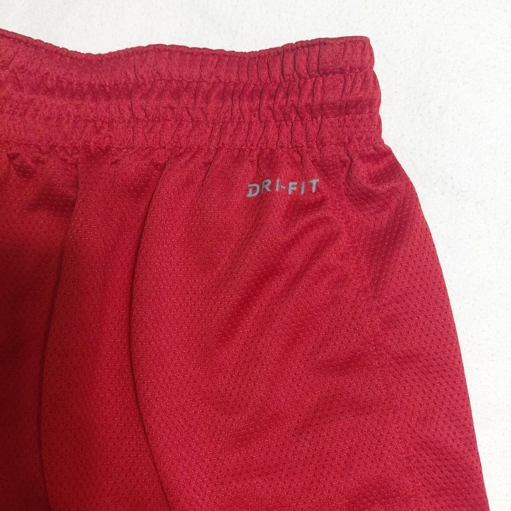 Air Jordan Dri-FIT Basketball Shorts Red Mesh Medium Youth Drawstring Jumpman